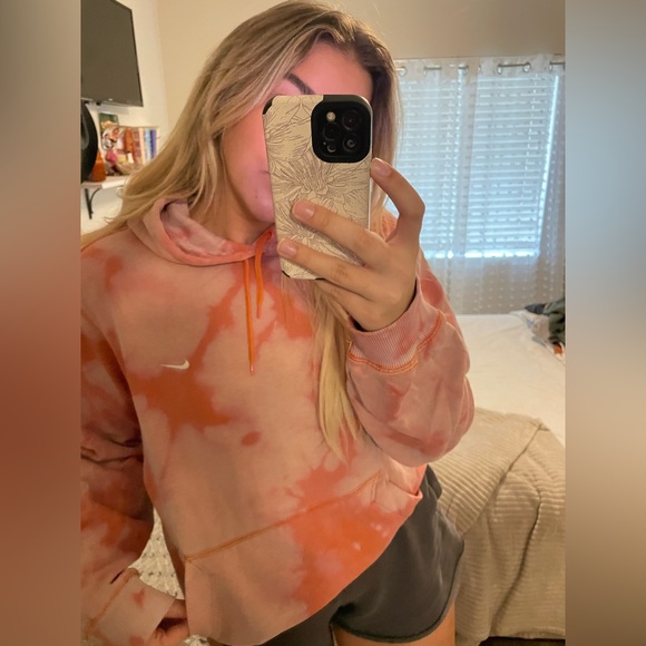 NIKE HOODIE - Picture 2 of 3